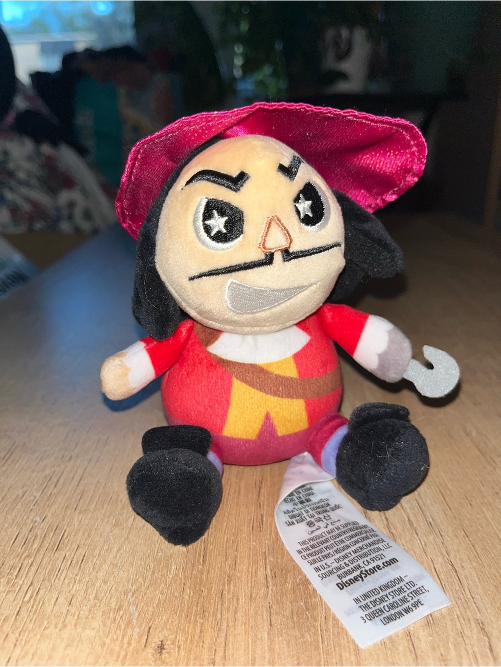 2025 Disney Parks Villains Wishables Shimmer Plush Captain Hook no box